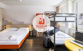 Meininger Hotel City Center  3*